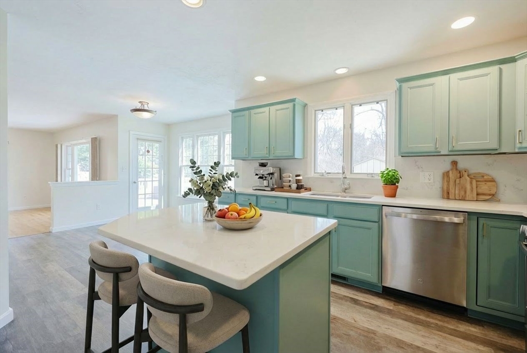 75 Sunflower Drive Raynham, MA 02767 - Photo 10 of 35