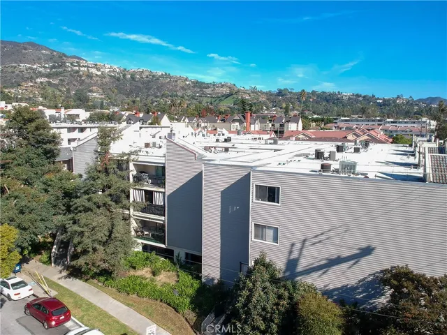 $3,500 | 1236 North Columbus Avenue, Glendale, CA 91202