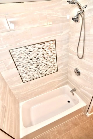 700 Lakeside Cir Drive Wheeling, IL 60090 - Photo 11 of 18