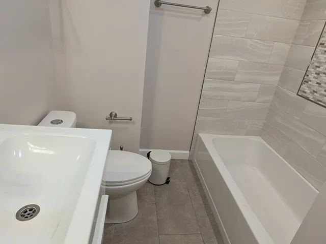 $350,000 | 700 Lakeside Cir Drive, Wheeling, IL 60090