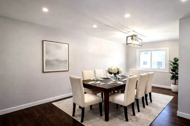 $350,000 | 700 Lakeside Cir Drive, Wheeling, IL 60090