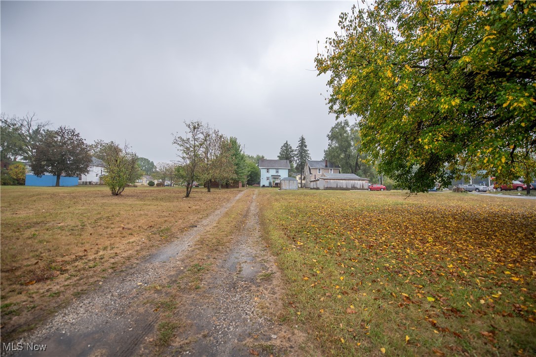 2107 Harrisburg Road Northeast Canton, OH 44705 - Photo 21 of 24