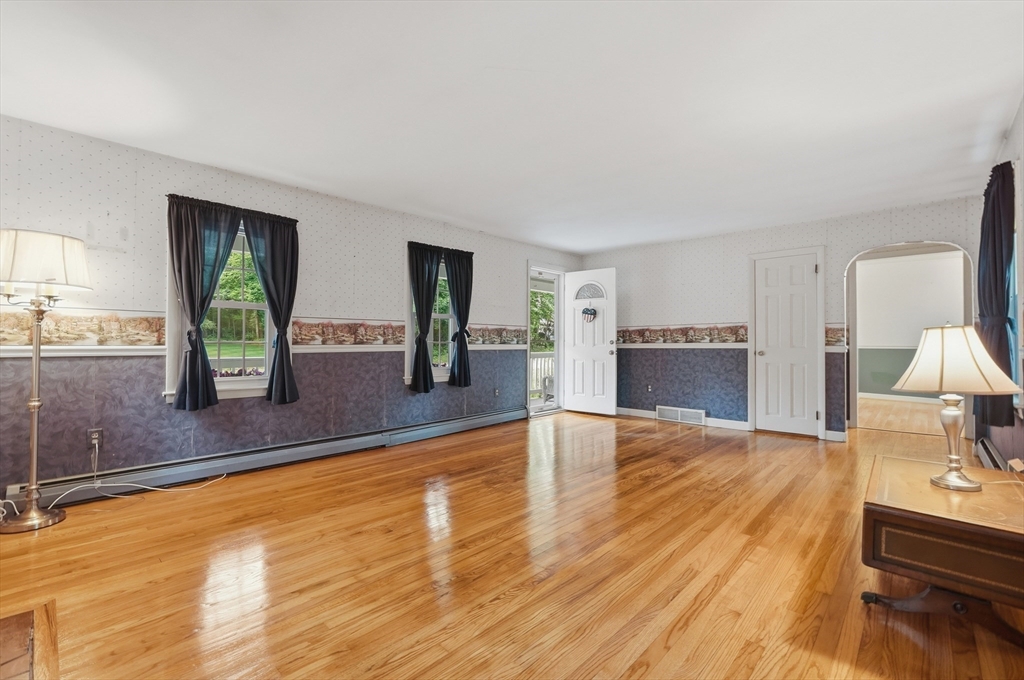 176 New Street Rehoboth, MA 02769 - Photo 5 of 42