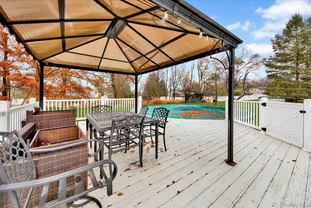 a view of outdoor space yard and patio