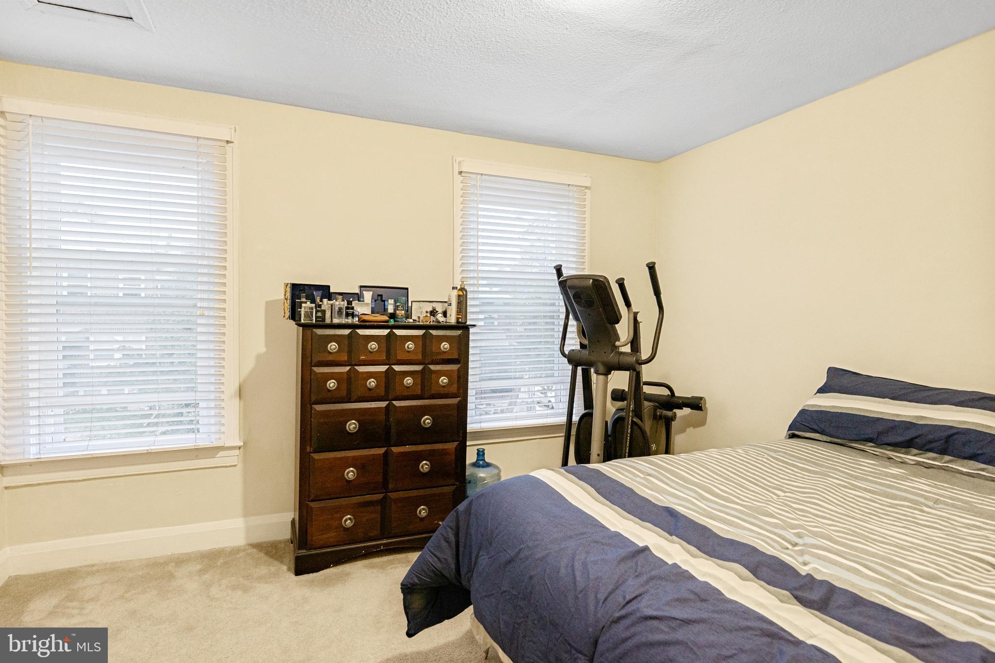6 North Ellamont Street Baltimore, MD 21229 - Photo 11 of 16