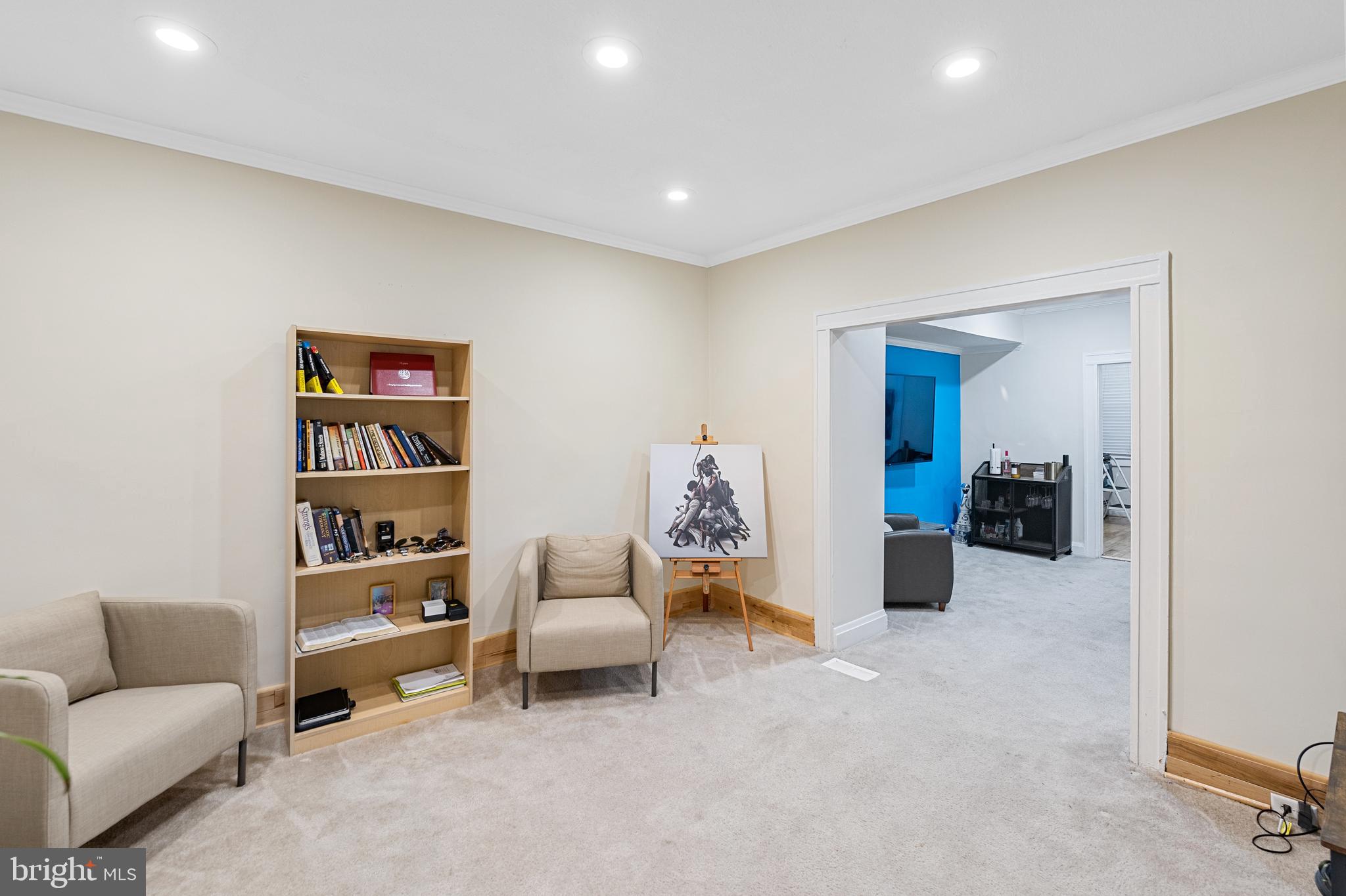 6 North Ellamont Street Baltimore, MD 21229 - Photo 3 of 16