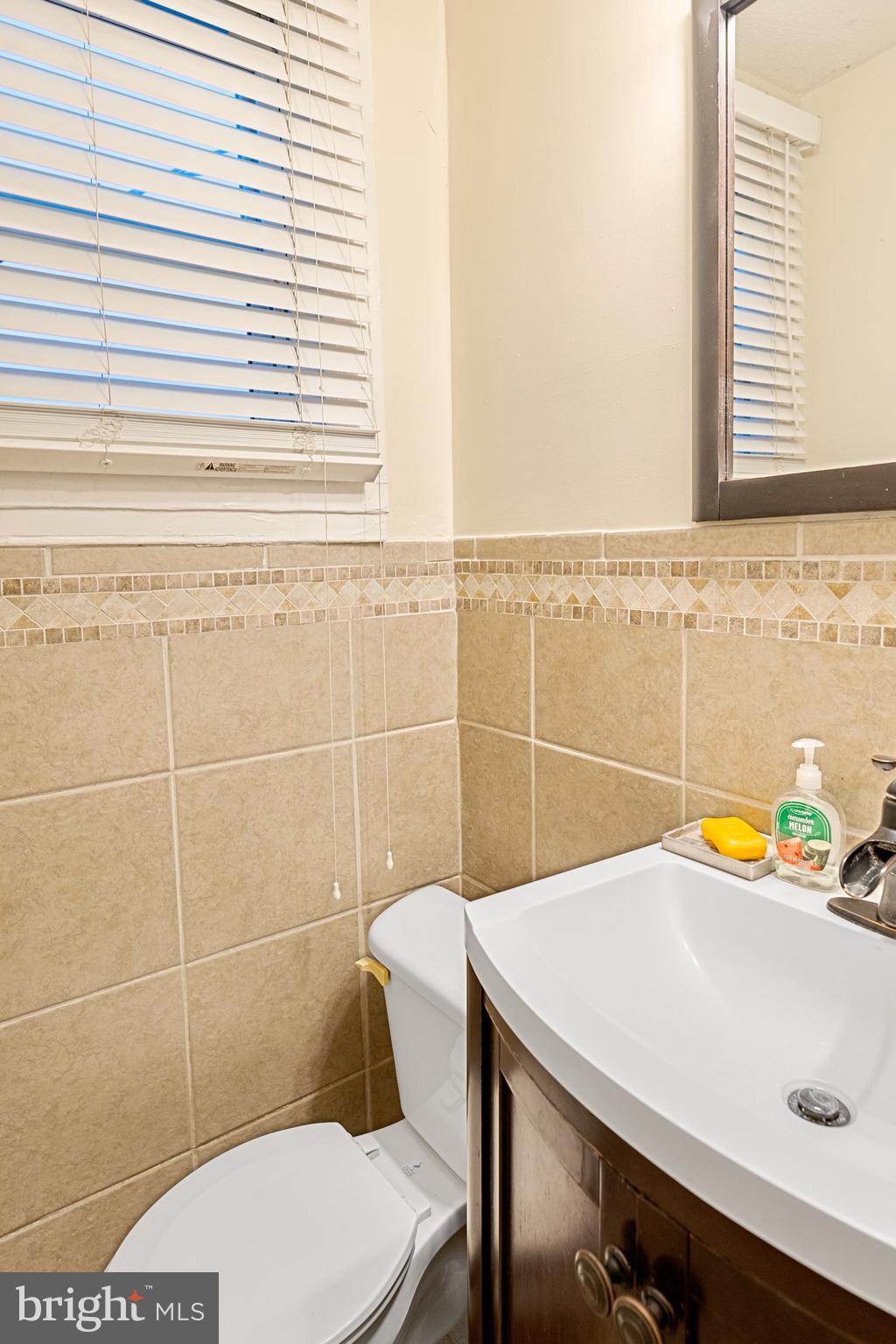 6 North Ellamont Street Baltimore, MD 21229 - Photo 10 of 16