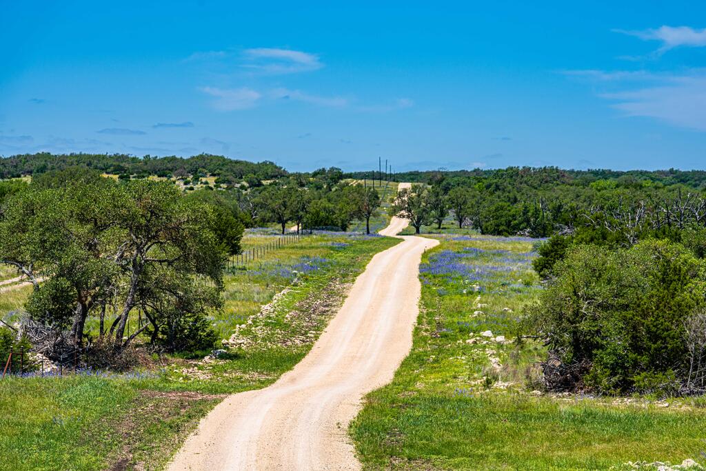 0 Morris Ranch Road Rocksprings, TX 78880 - Photo 24 of 40 Gallery Image 24