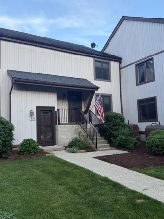 $2,900 | 13229 Dell Place, Unit 229, Stanhope, NJ 07874