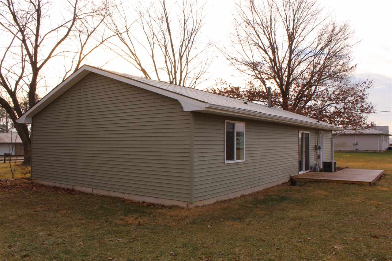 1800 North Labrador Road Monticello, IN 47960 - Photo 18 of 19 Gallery Image 18