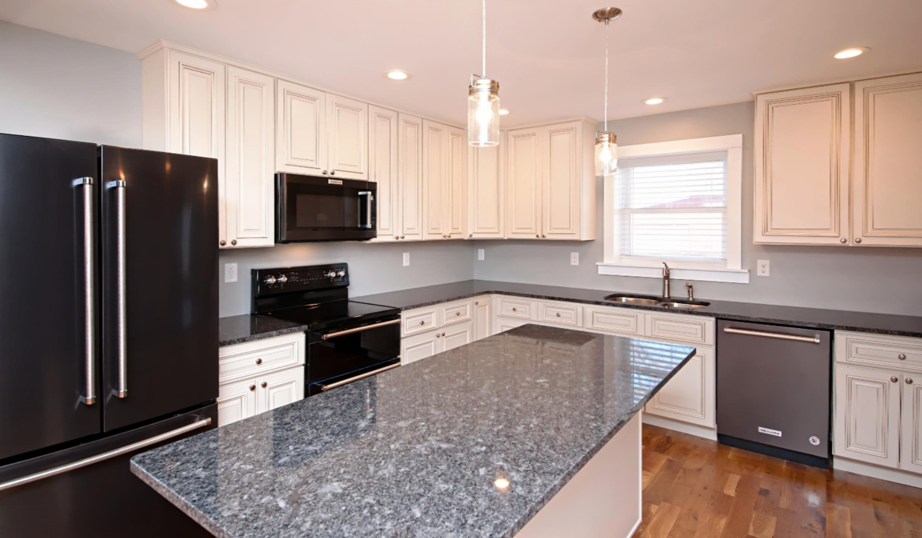 1670 Linco Road Stevensville, MI 49127 - Photo 8 of 47 DSC01805_pe_pe