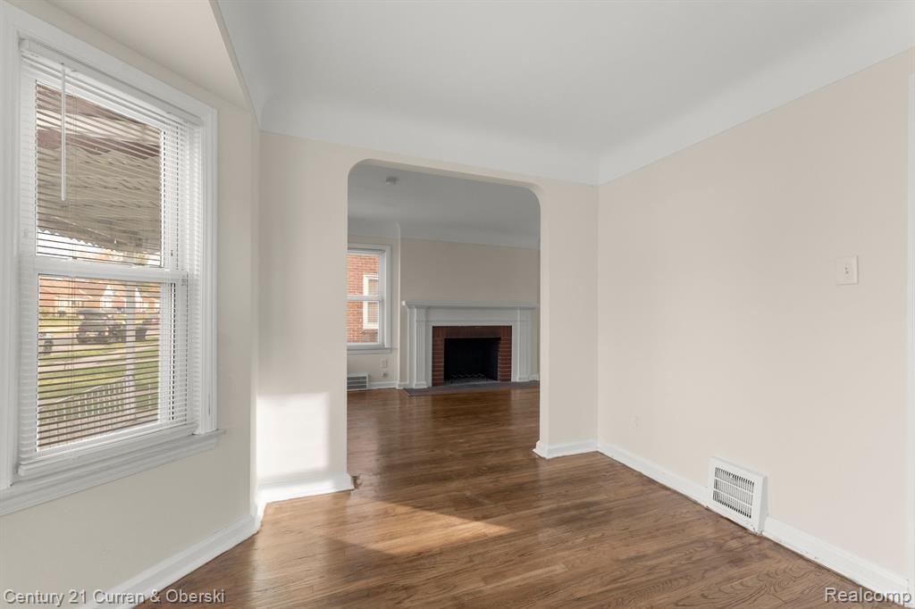 9962 Whitcomb Detroit, MI 48227 - Photo 10 of 32 Gallery Image 10