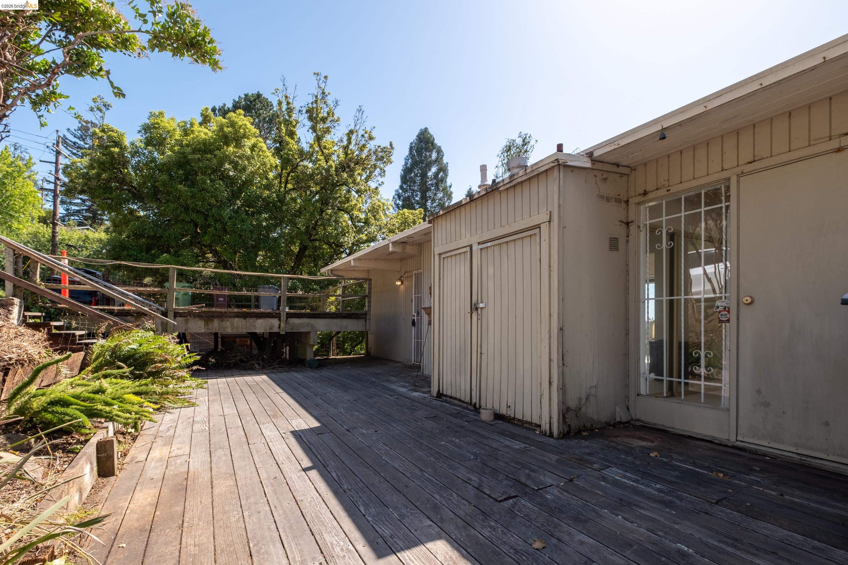 7279 Snake Road Oakland, CA 94611 - Photo 31 of 50