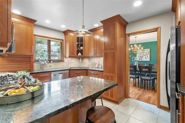 $599,900 | 2635 Fairgreen Drive, Pittsburgh, PA 15241