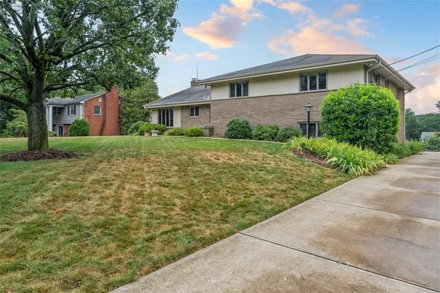 $599,900 | 2635 Fairgreen Drive, Pittsburgh, PA 15241