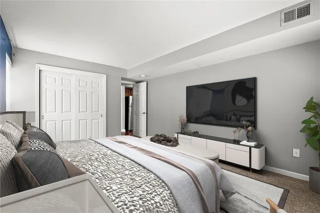 $169,900 | 435 West 9th Street, Unit 204, Kansas City, MO 64105