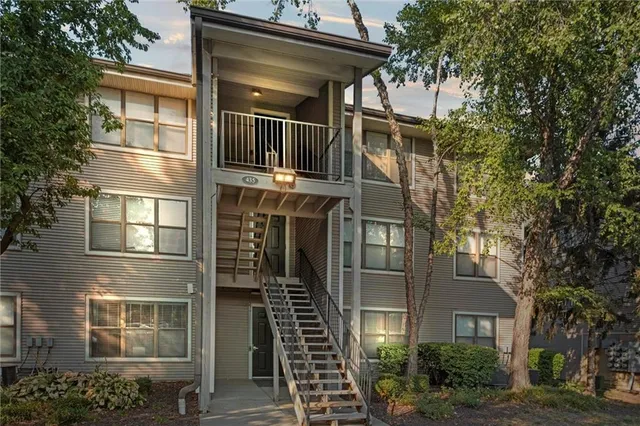 $169,900 | 435 West 9th Street, Unit 204, Kansas City, MO 64105