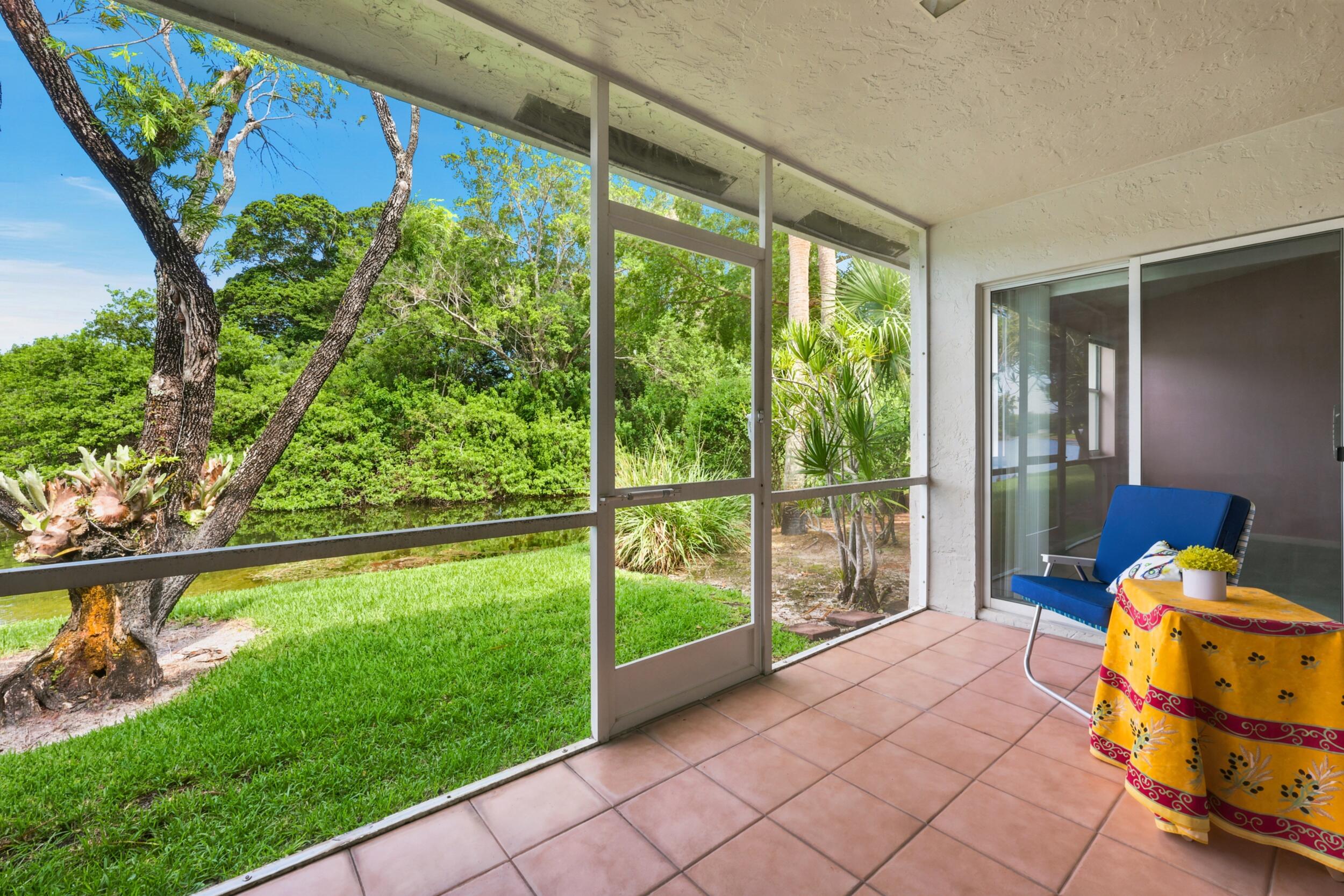 10432 Lake Vista Circle Boca Raton, FL 33498 - Photo 15 of 40 46_10432_lake_vista_cir_boca_raton_fl_33