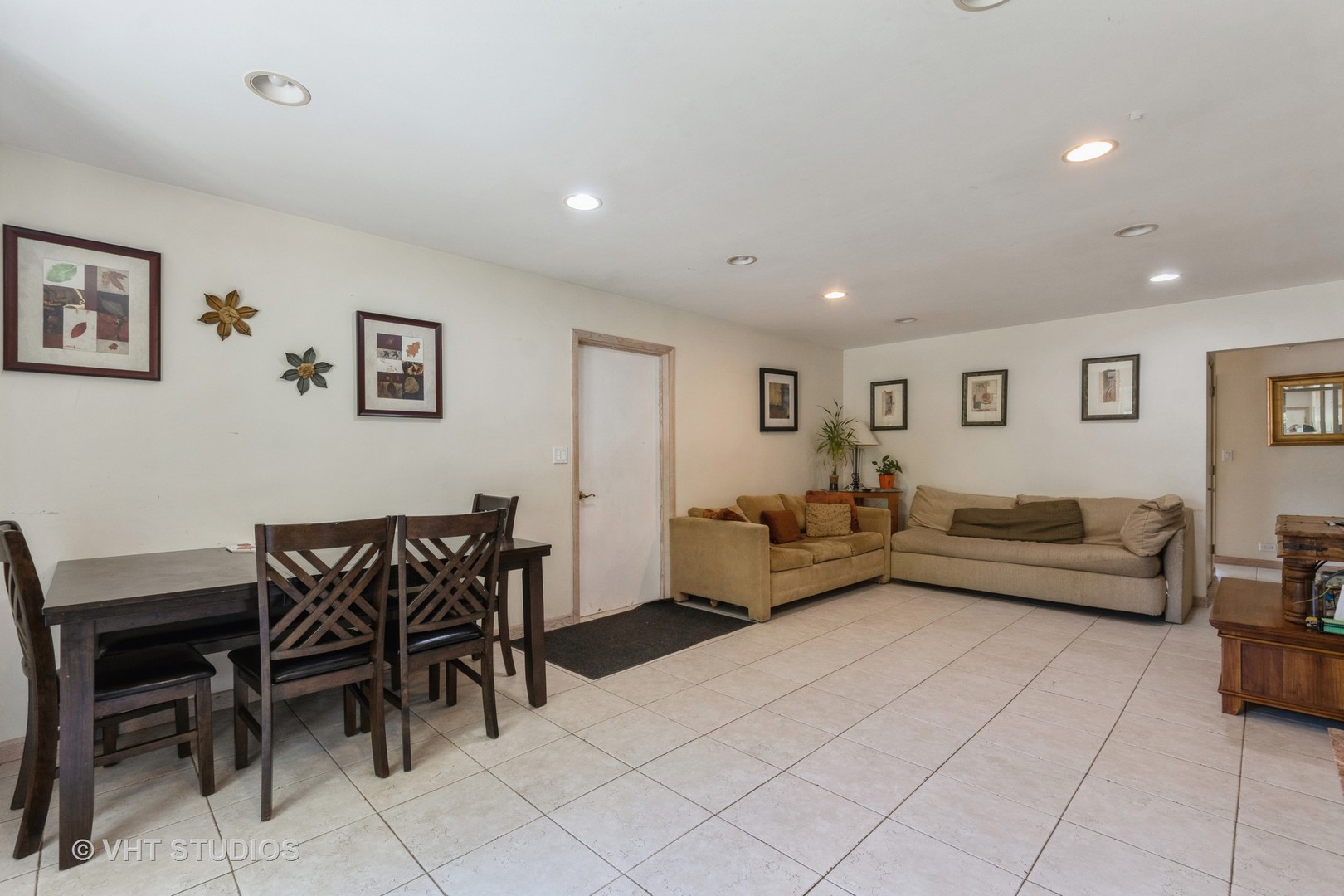 217 Prairie Avenue Highwood, IL 60040 - Photo 4 of 19 a living room with furniture and a view of kitchen