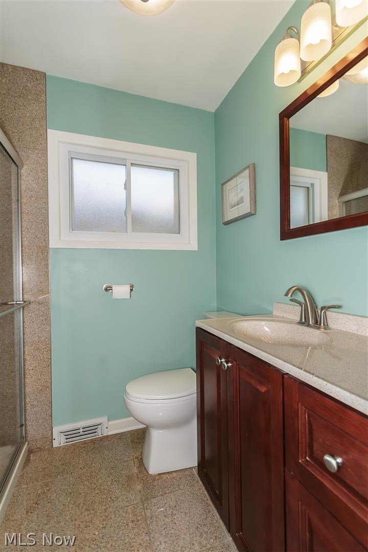 1107 Haverston Road Lyndhurst, OH 44124 - Photo 15 of 30