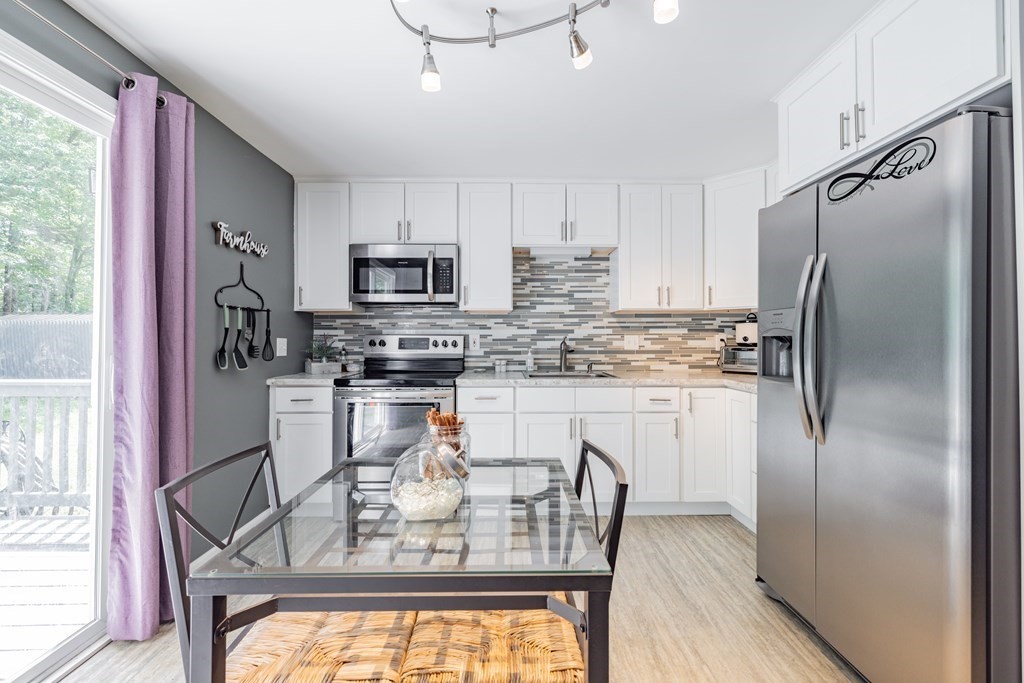 27 Woodcliff Street Springfield, MA 01111 - Photo 13 of 26 Gallery Image 13