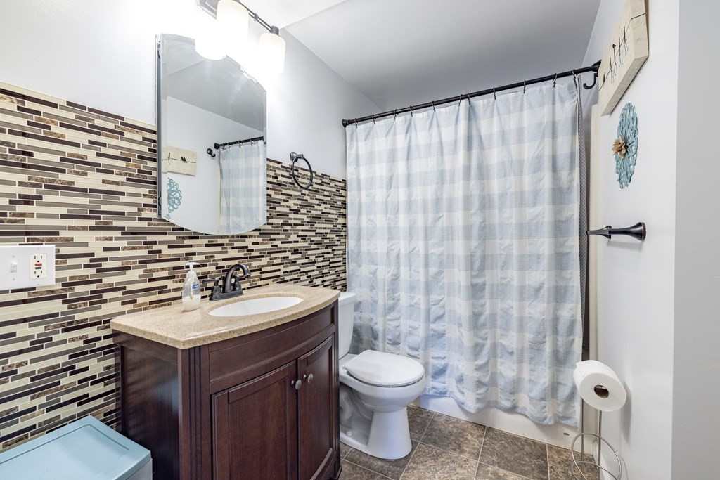 27 Woodcliff Street Springfield, MA 01111 - Photo 20 of 26 Gallery Image 20