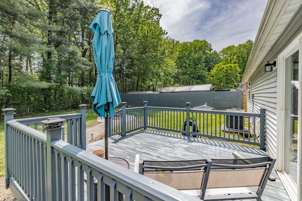27 Woodcliff Street Springfield, MA 01111 - Photo 7 of 26 Gallery Image 7