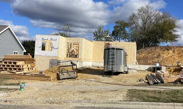 $845,000 | 924 Brynhill Drive, Oregon, WI 53575