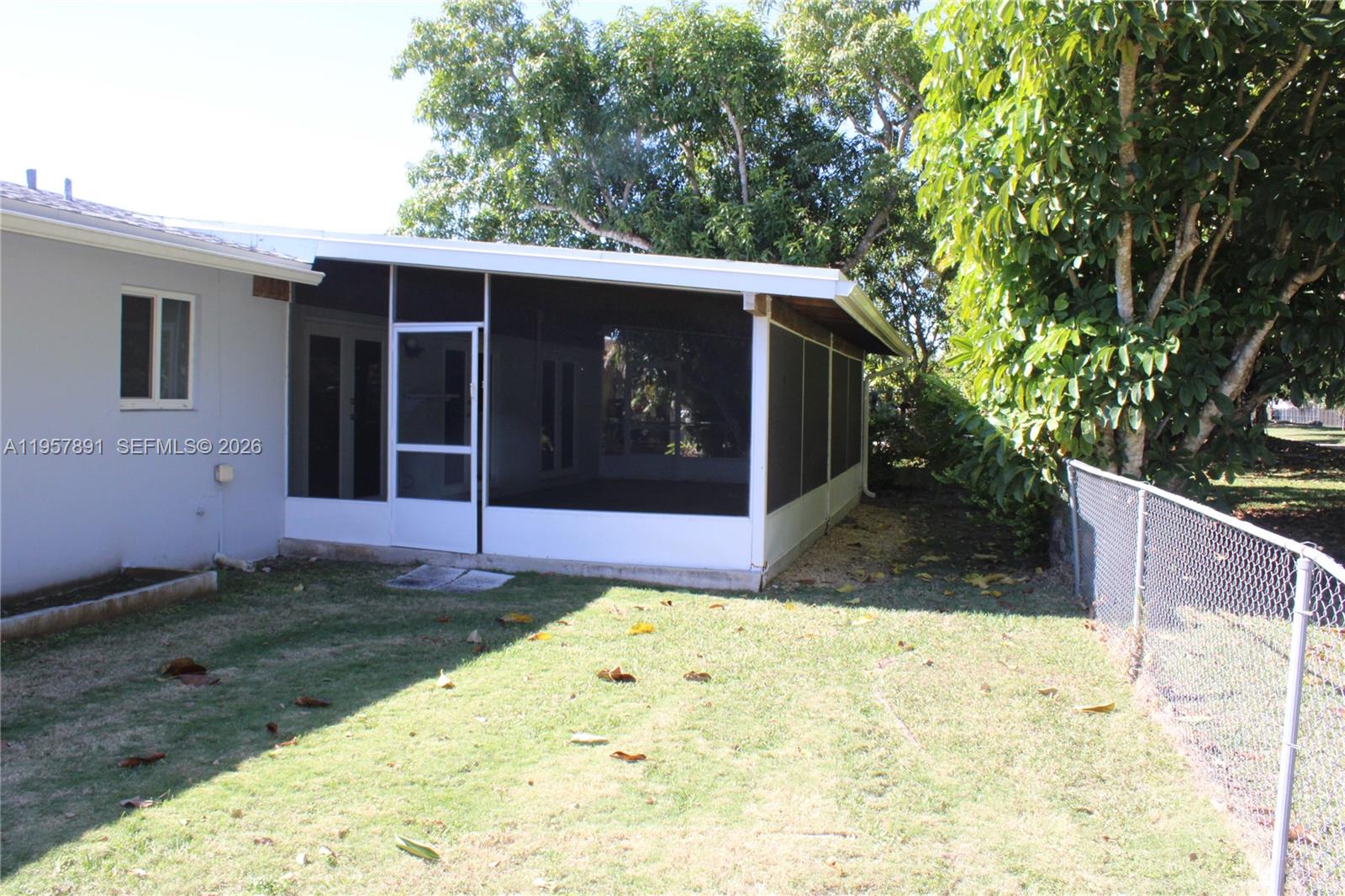 12965 Southwest 76th Terrace Miami, FL 33183 - Photo 6 of 29