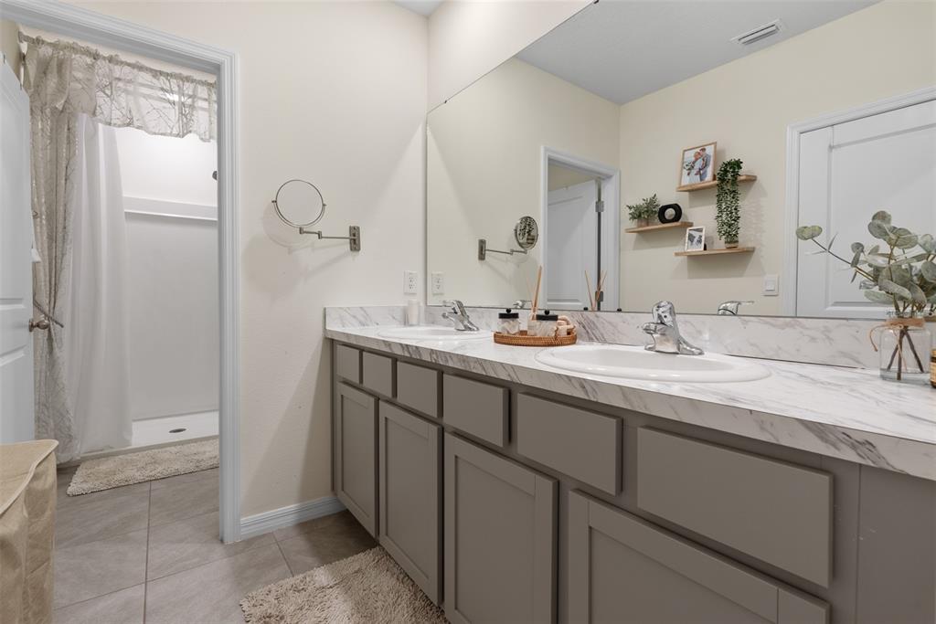 355 Mangrove Shade Circle Apollo Beach, FL 33572 - Photo 22 of 39