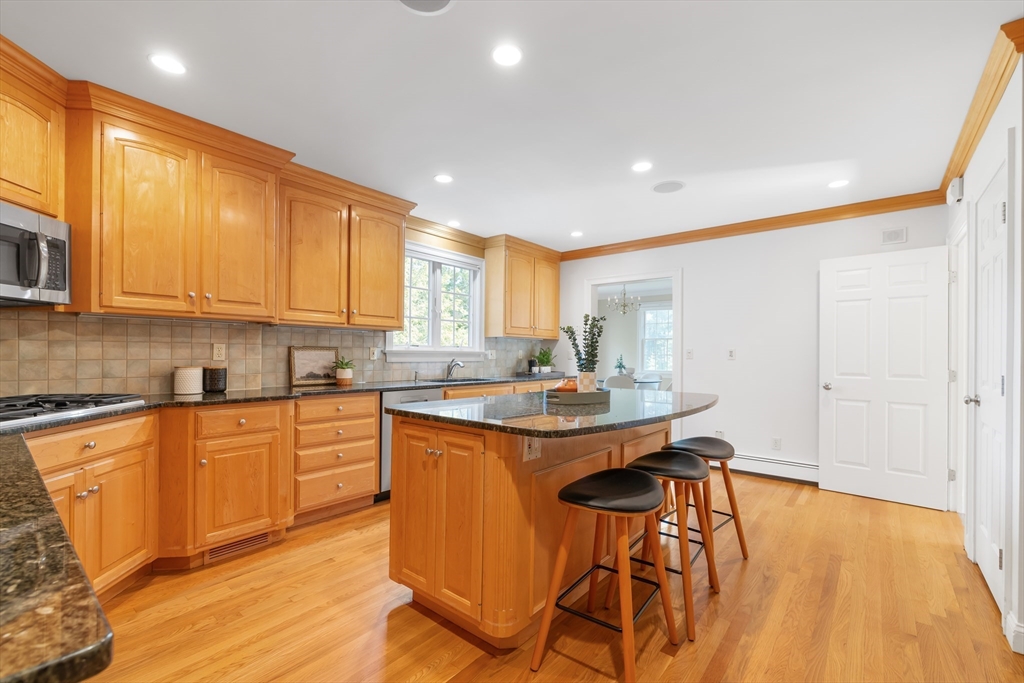 44 George Aggott Road Needham, MA 02492 - Photo 10 of 34