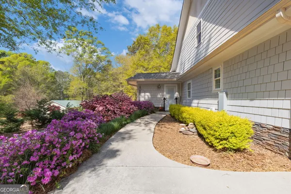 a house view with a outdoor space