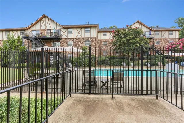 $1,895 | 1175 Church Street, Unit K, Decatur, GA 30030