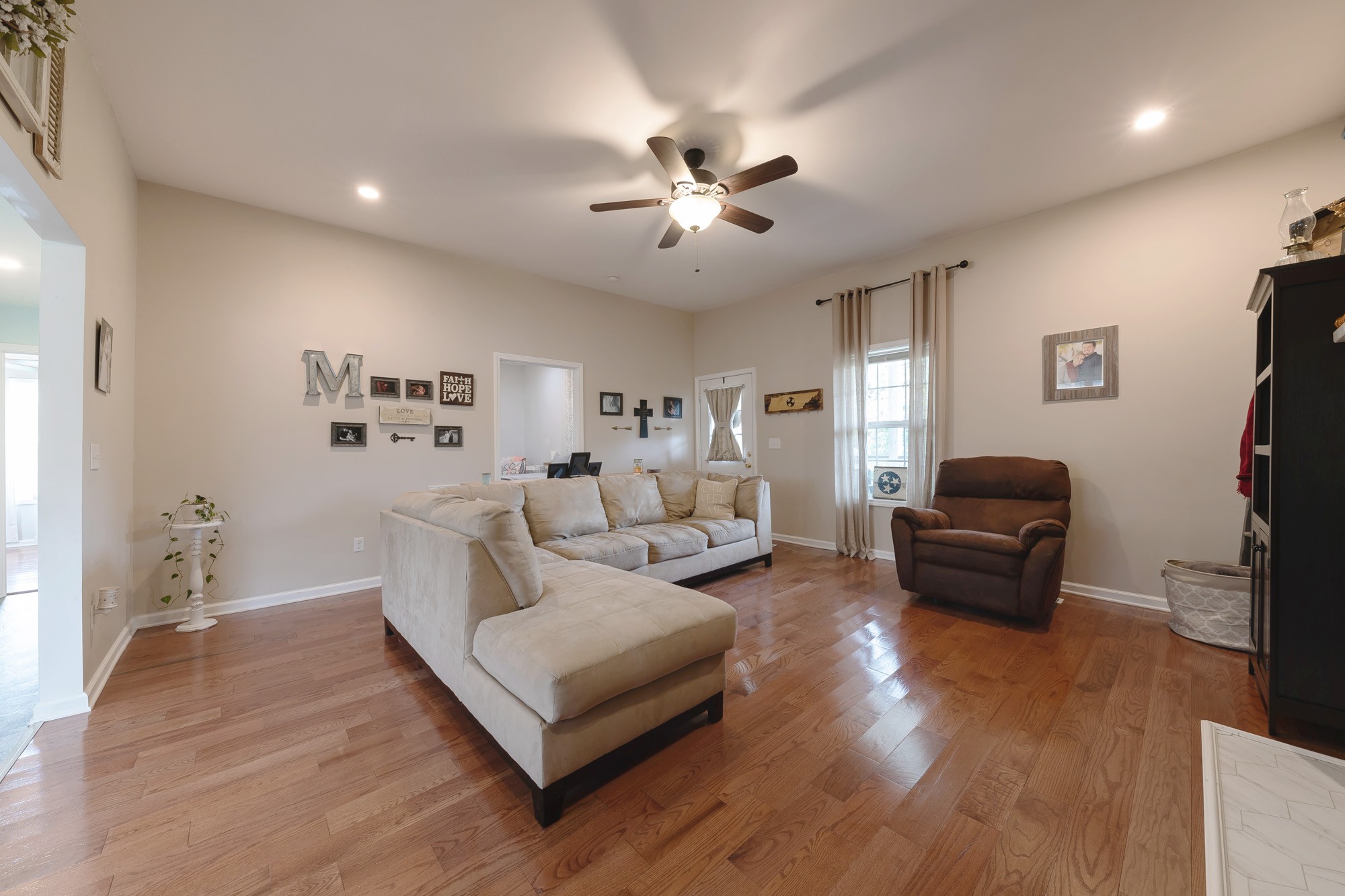 620 Spring Street Charlotte, TN 37036 - Photo 15 of 31 Gallery Image 15
