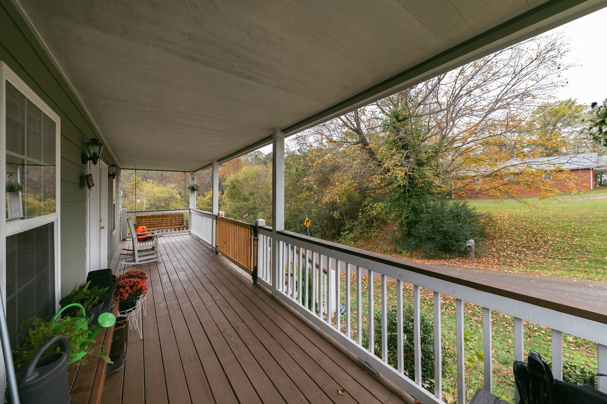 620 Spring Street Charlotte, TN 37036 - Photo 4 of 31 Gallery Image 4