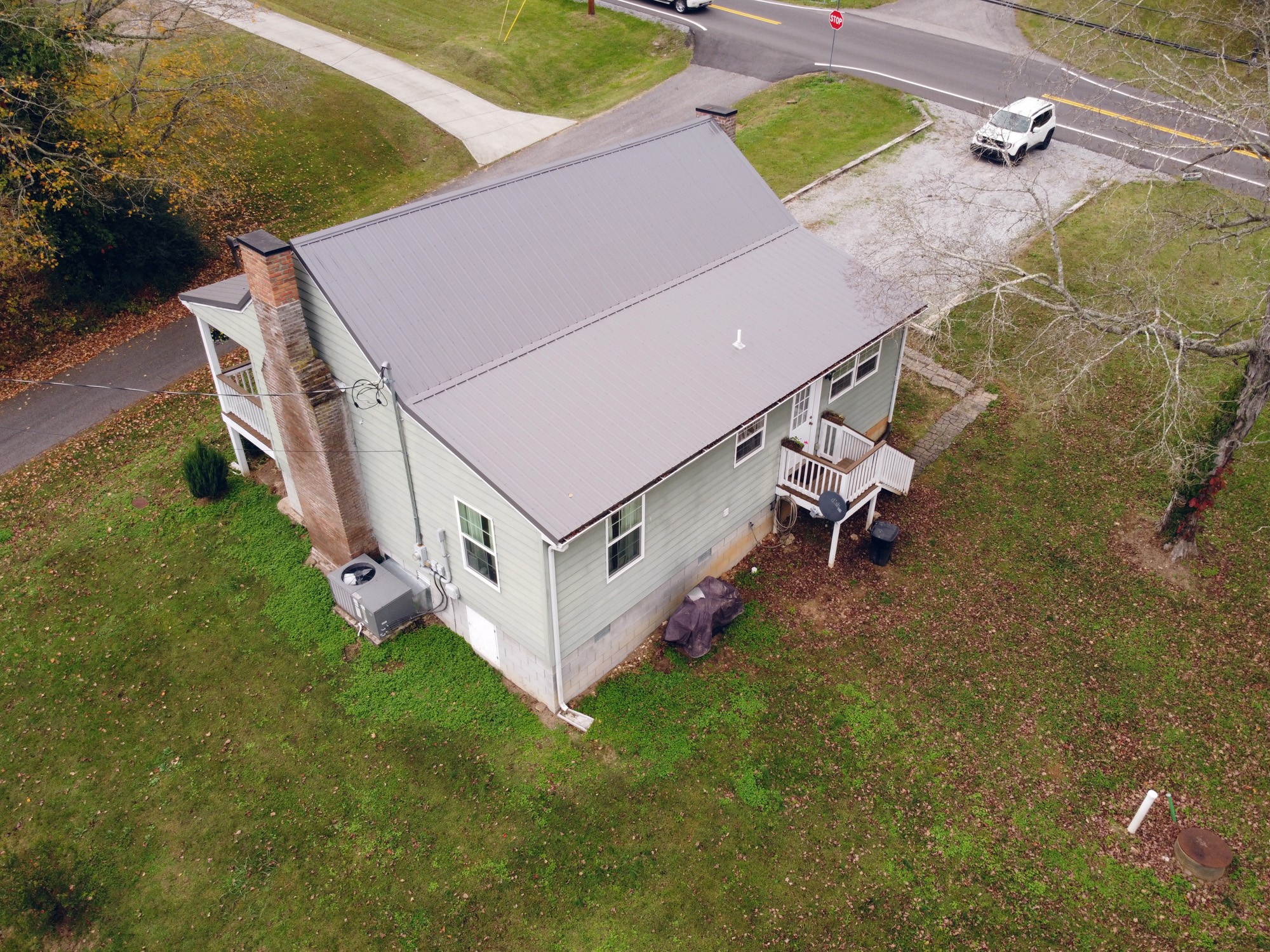 620 Spring Street Charlotte, TN 37036 - Photo 7 of 31 Gallery Image 7