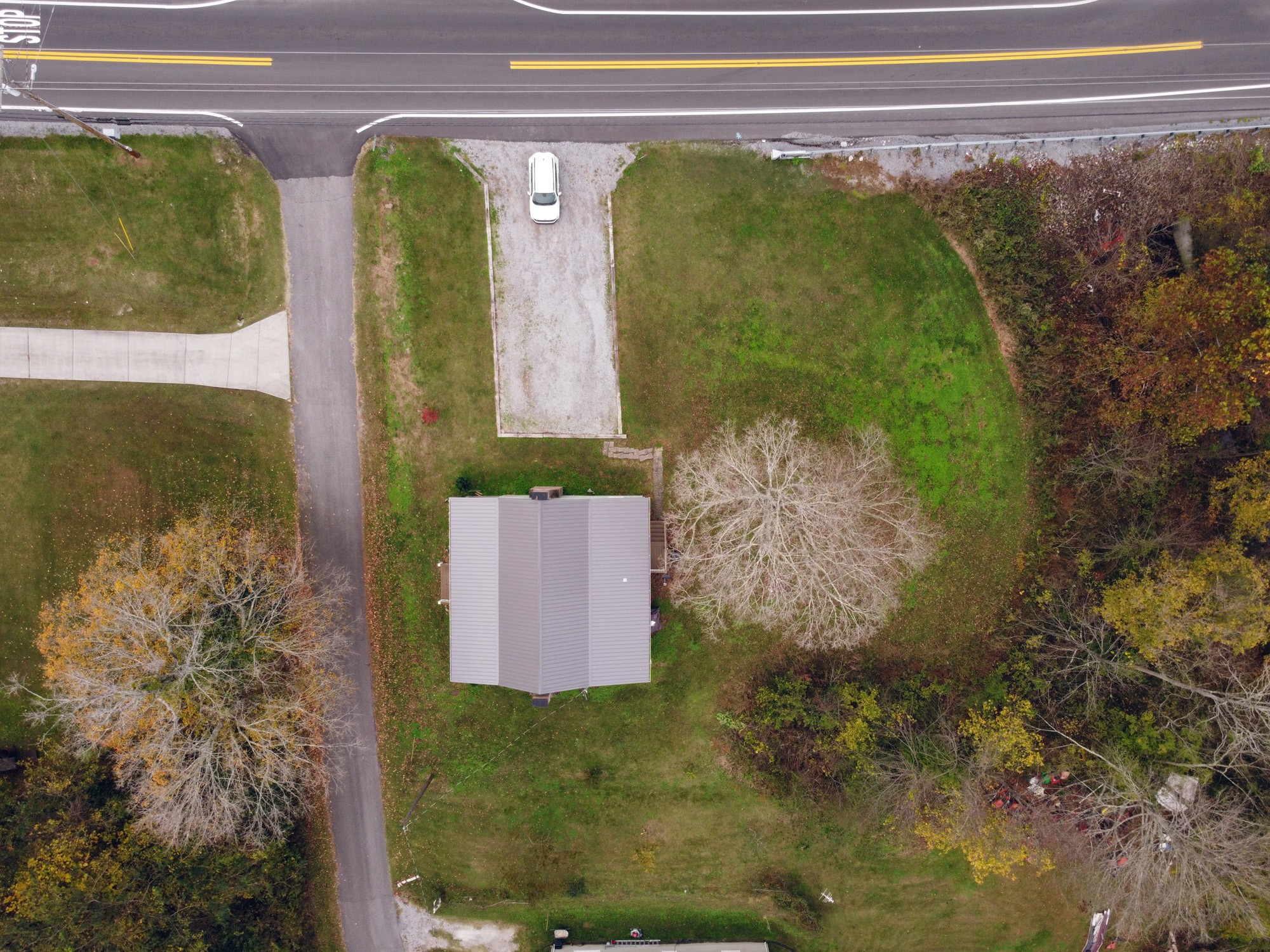 620 Spring Street Charlotte, TN 37036 - Photo 10 of 31 Gallery Image 10