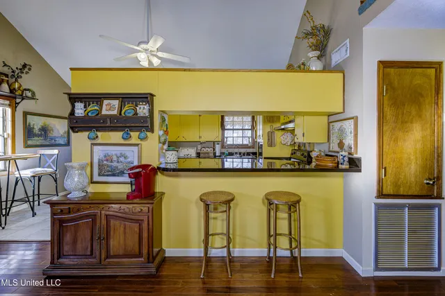 $185,000 | 113 Bellaire Drive, Vicksburg, MS 39180