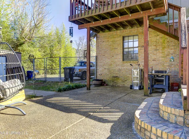 $185,000 | 113 Bellaire Drive, Vicksburg, MS 39180