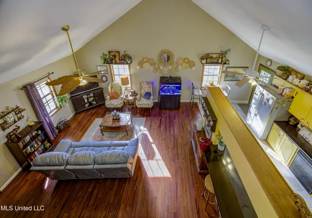 $185,000 | 113 Bellaire Drive, Vicksburg, MS 39180