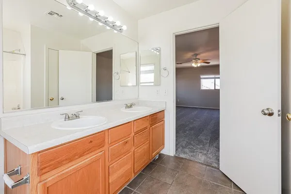 $2,275 | 2292 East Peach Tree Drive, Chandler, AZ 85249
