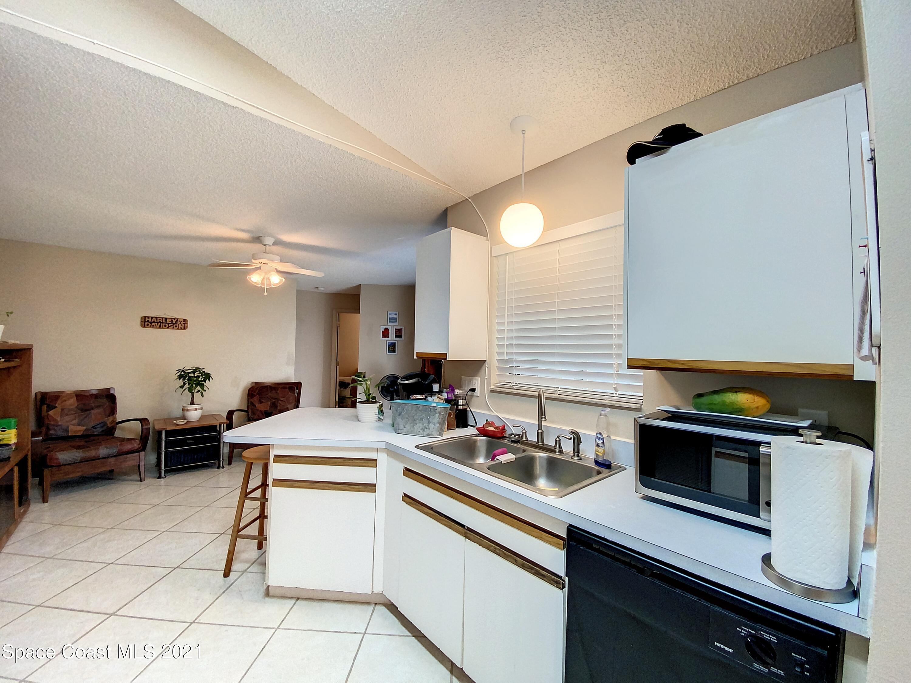 4921 Bridge Road Cocoa, FL 32927 - Photo 4 of 23 04