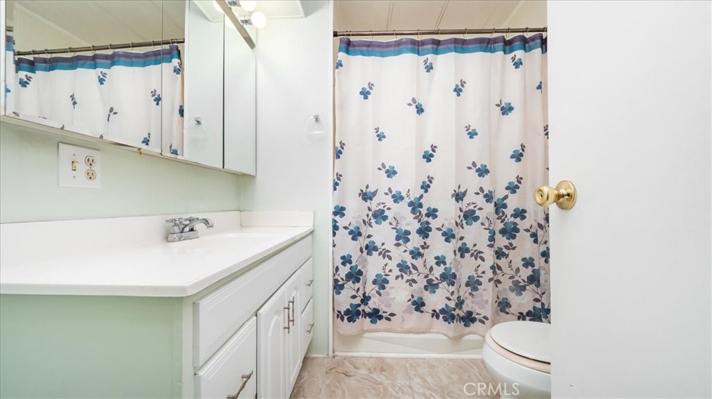 416 Jeffries, Unit 5 Monrovia, CA 91016 - Photo 18 of 20 a bathroom with a shower and a sink