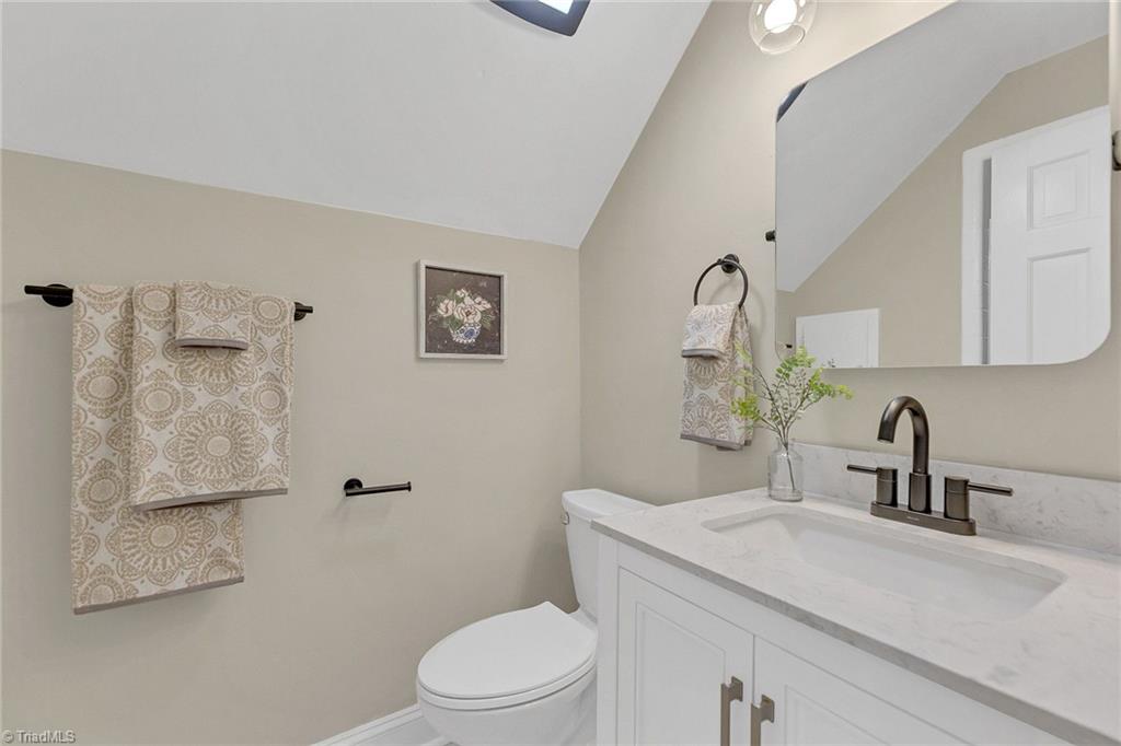 1407 Highway 68 Oak Ridge, NC 27310 - Photo 31 of 40