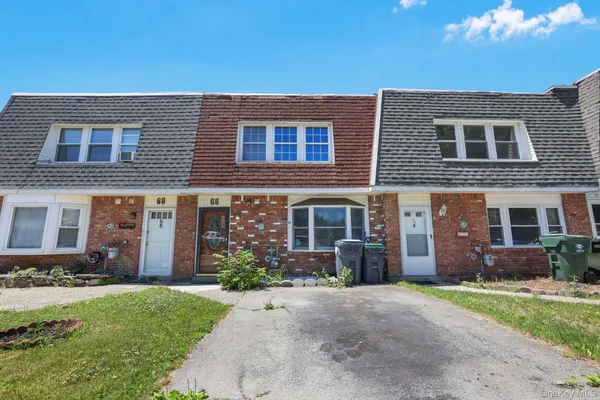 $325,000 | 66 Patio Road, Middletown, NY 10941