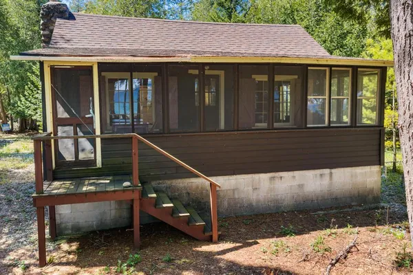 $499,000 | 1264 Wenniway Road, Mackinaw City, MI 49701