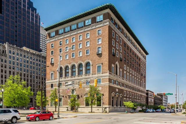 $649,900 | 350 North Meridian Street, Unit 606/607, Indianapolis, IN 46204