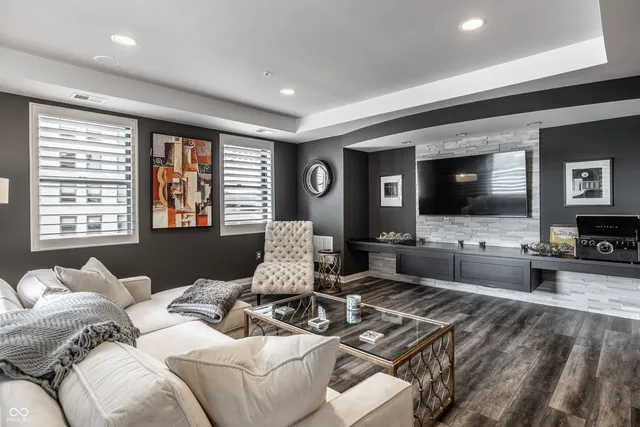 $649,900 | 350 North Meridian Street, Unit 606/607, Indianapolis, IN 46204