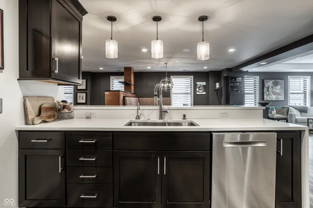 $649,900 | 350 North Meridian Street, Unit 606/607, Indianapolis, IN 46204