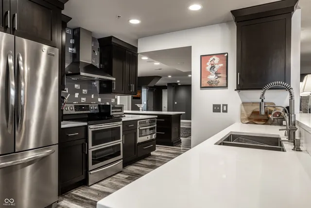 $649,900 | 350 North Meridian Street, Unit 606/607, Indianapolis, IN 46204